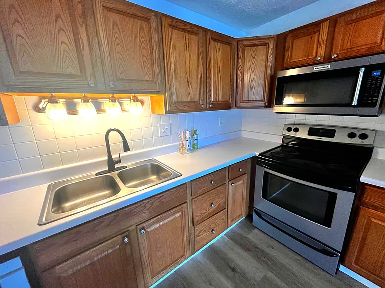 2331 E Market St #316A — Photo 8