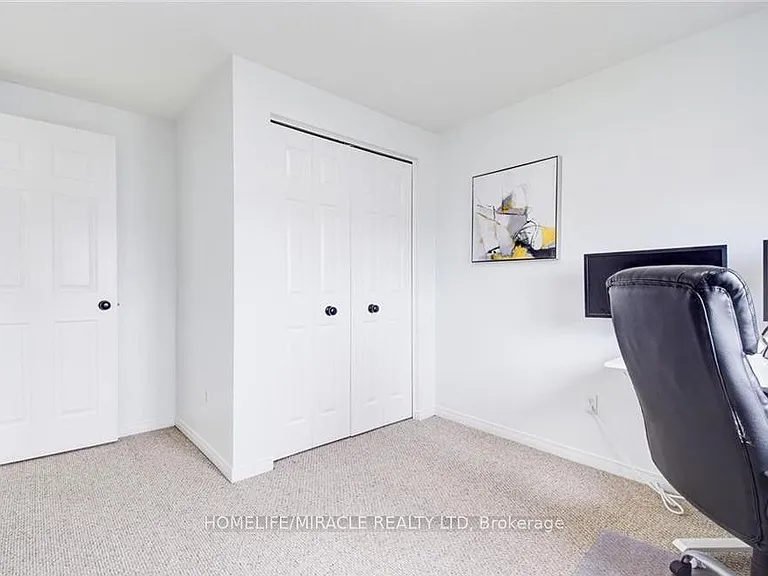 501 Highbrook Ct — Photo 8