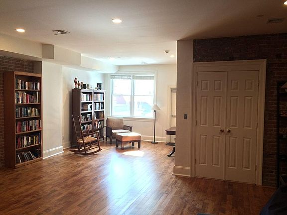 Bonus Sitting Area / Office