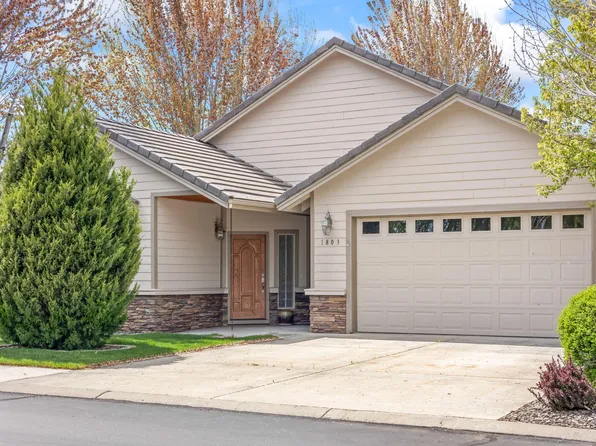 1803 NW 18th St, Redmond, OR 97756