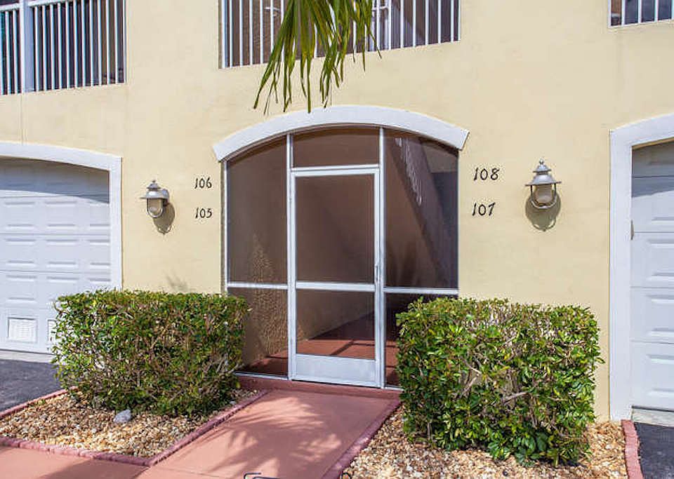 1st image of 301 Copeland Ave