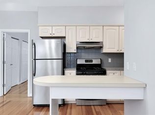 72 Courtland St APT 1, Providence, RI 02909