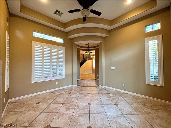 5th image of 2424 Granada Bluff Ct