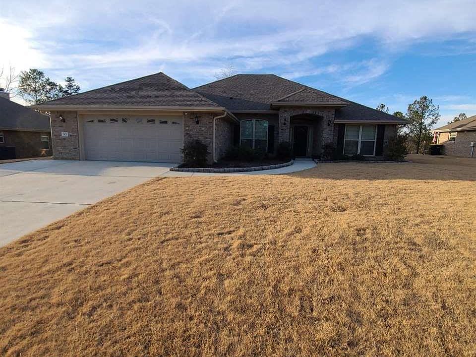 1st image of 90 Lakeside Dr