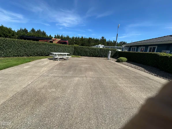 6225 N Coast Hwy Lot 104, Newport, OR 97365
