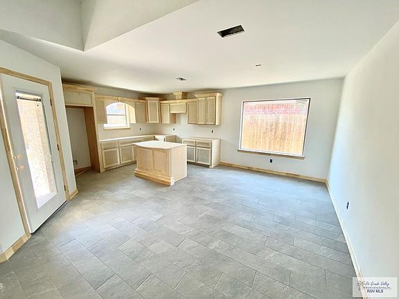5th image of 3833 Renata Dr