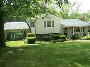 5266 Ledge Rd, Madison, OH 44057