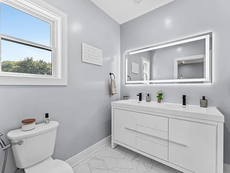 335 Virginia Ave #2 — Photo 16