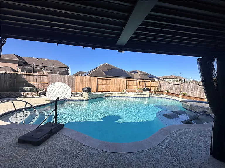 2406 Trocadero Ln — Photo 46