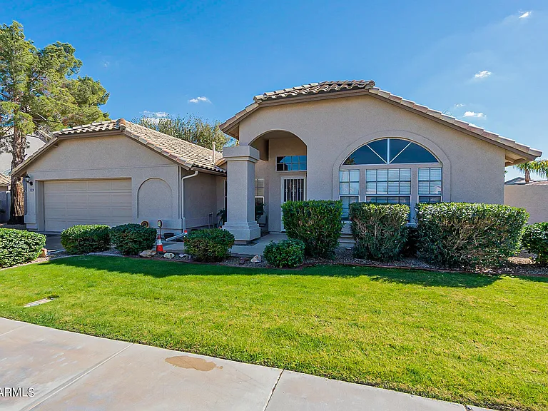 9023 W Lisbon Ln — Photo 15