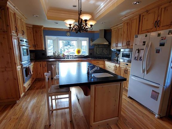 5th image of 1742 Nomark Ct