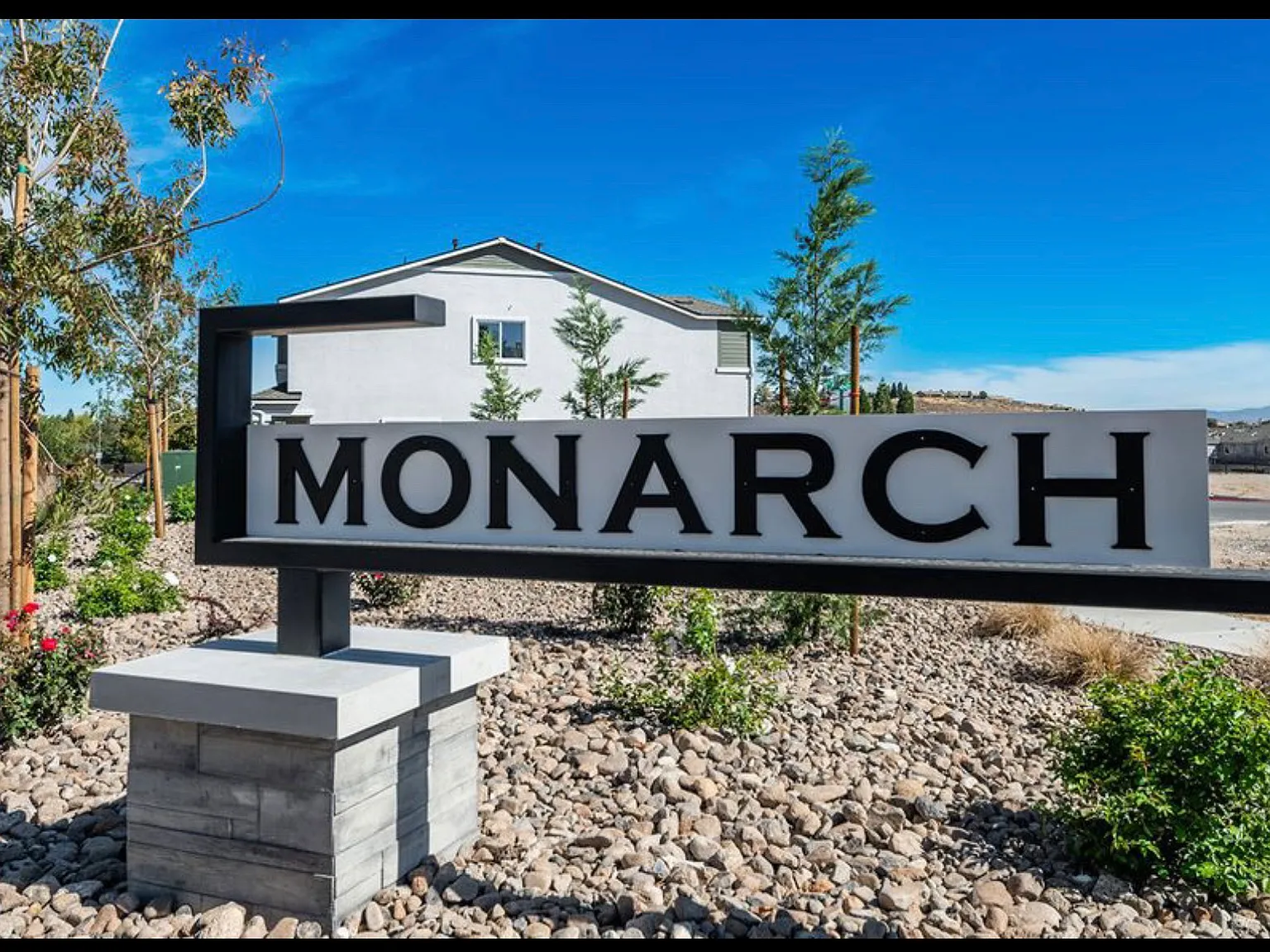 3 bed, 2.5 bath, 1378 sqft, $2,725 — Photo 2
