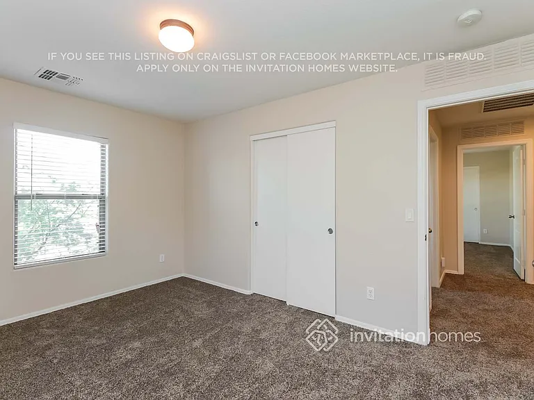 7811 S 63rd Dr — Photo 11