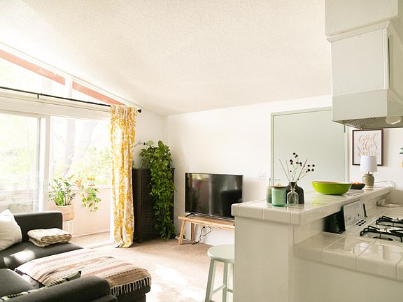 3rd image of 2754 Calle Quebracho