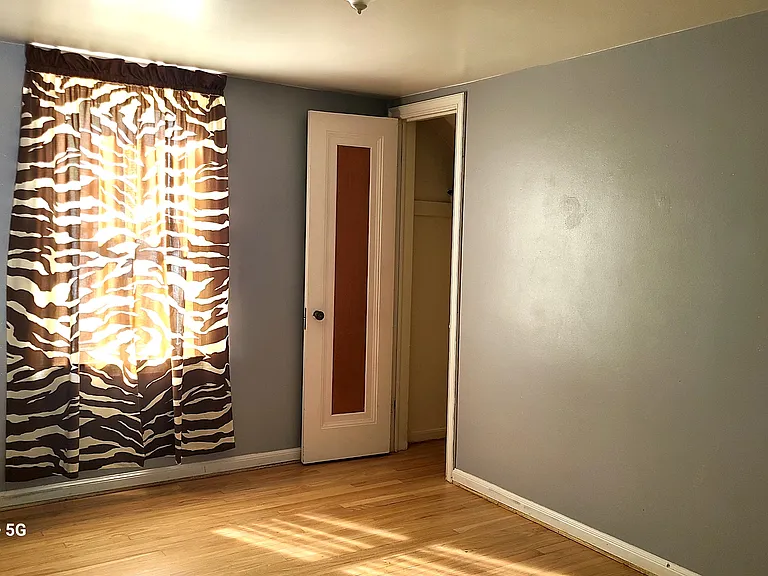160 Olympia Dr — Photo 12