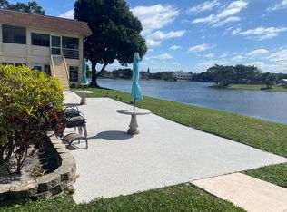 189 Stratford N, West Palm Beach, FL 33417