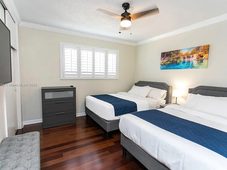 1311 Rodman St — Photo 8