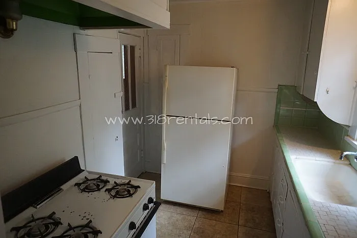 654 Columbia St #GARAGE — Photo 4