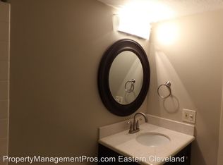 1650 Cedarwood Dr APT 338, Westlake, OH