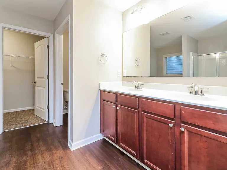 275 Shaw Dr — Photo 13