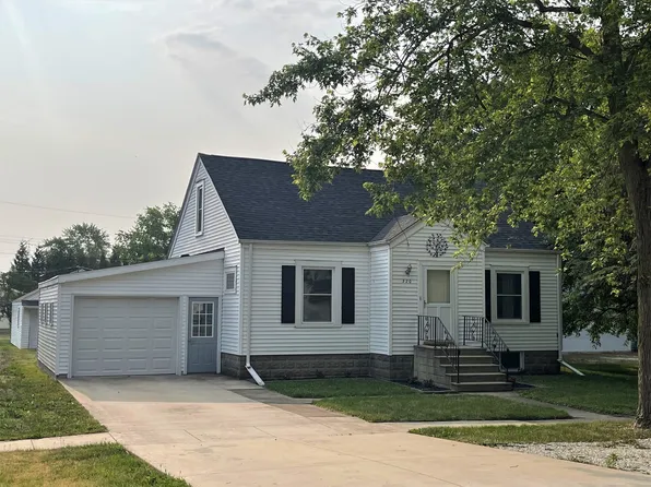 320 S Main St, Herscher, IL 60941