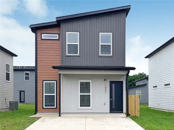 1051 Indiana Ave, Centerton, AR 72719