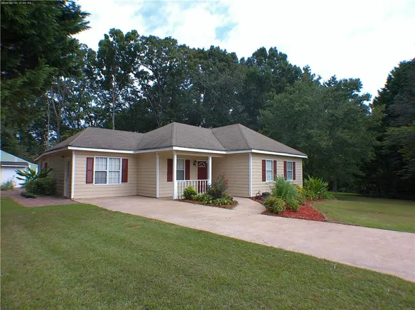 310 Meadow Ln, Auburn, GA 30011