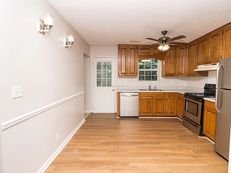 333 Withrow Rd #333 — Photo 8