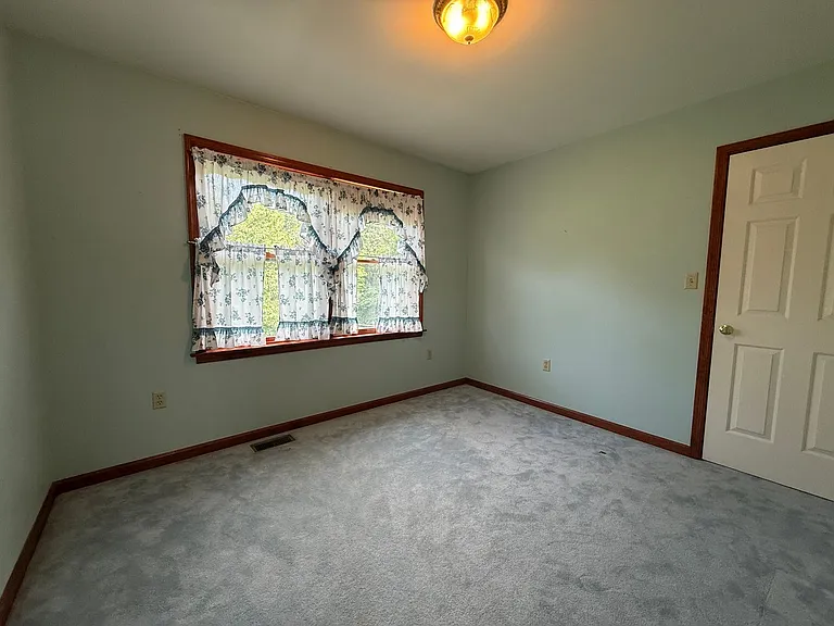 1695 Louser Rd — Photo 19