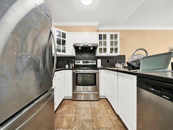 5th image of 15130 108th Ave #210
