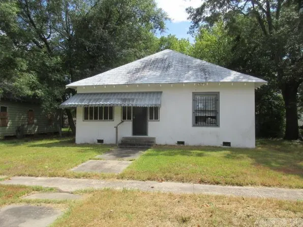 1416 W 14th Ave, Pine Bluff, AR 71603