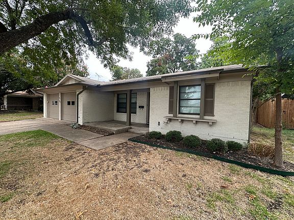 3rd image of 102 Brookwood Dr