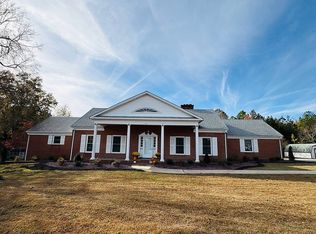 308 Dana Dr, Farmville, VA 23901