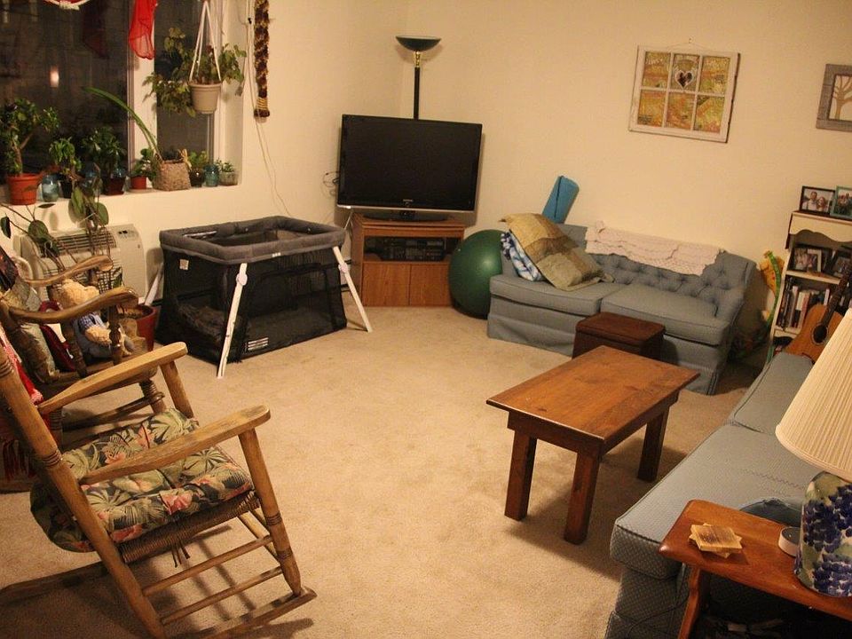 2nd image of 28 Westford St