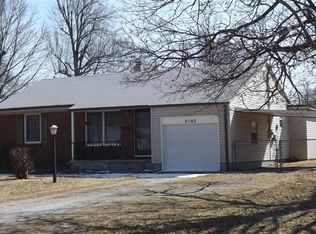 2102 E Marsa Dr, Springfield, MO 65804