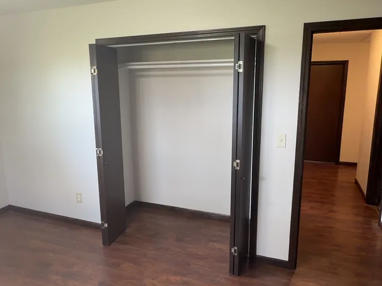 694 E Highway 400 — Photo 20