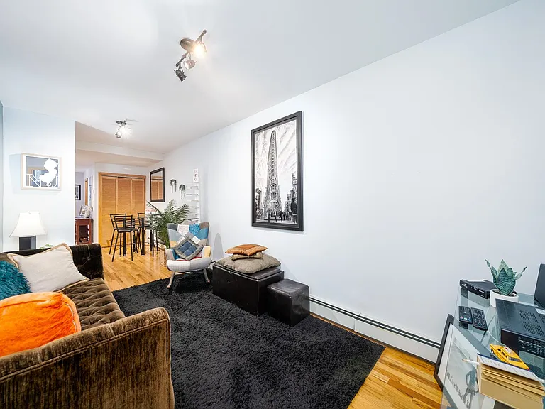 63 Jefferson St #4 — Photo 2