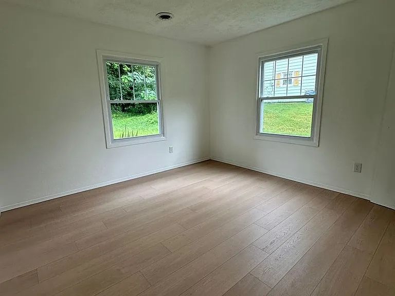 16 Marshal Ln — Photo 13