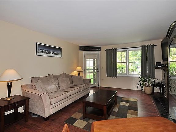2nd image of 3129 Daniels Ct