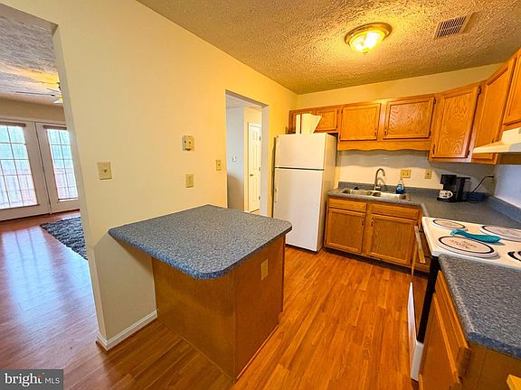 5th image of 1292 Ox Rd Unit F9