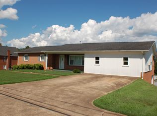 158 Duke St, Granite Falls, NC 28630