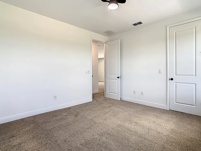 15707 Vetta Dr — Photo 36