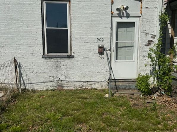 900 Mary St