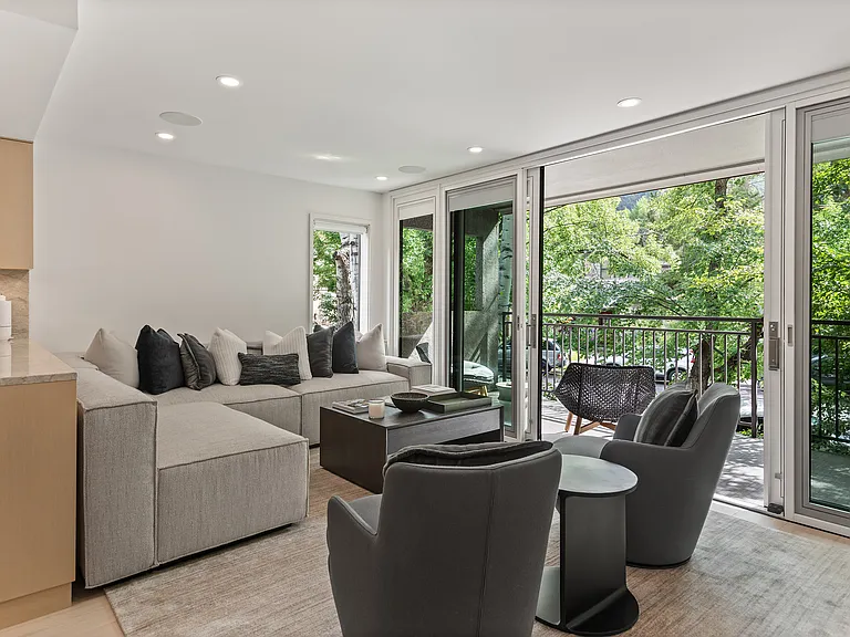 800 E Hopkins Ave #B5 — Photo 6
