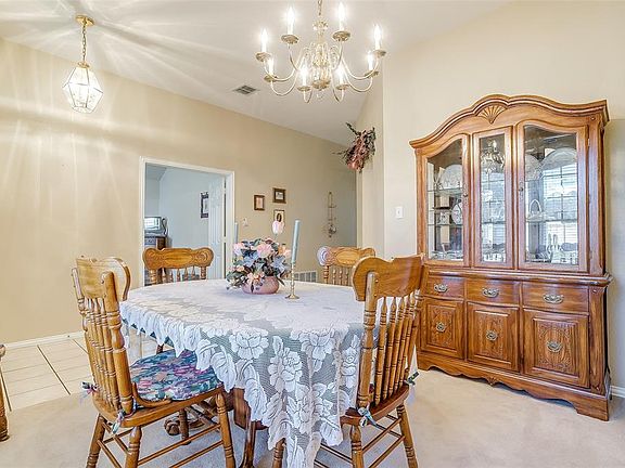 4th image of 505 Oakdale Ct
