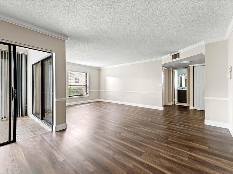 3757 Cocoplum Cir #3567 — Photo 9