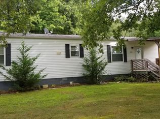 1261 Stanley St, Crossville, TN 38555