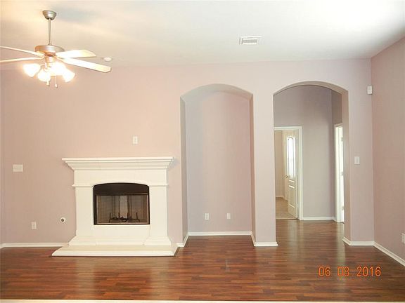 3rd image of 10035 Barr Lake Dr