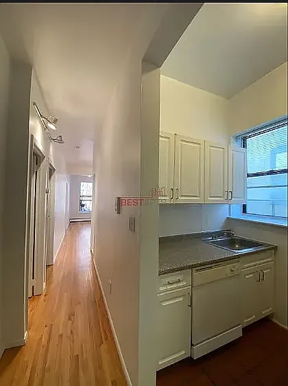 413 West 52nd Street — Photo 3