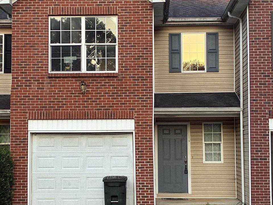1st image of 121 Ashberry Dr APT B